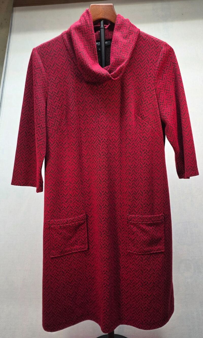 Preceptions Petite Large Dress Red Black Geometric Cowl Neck Knit Corporate Girl